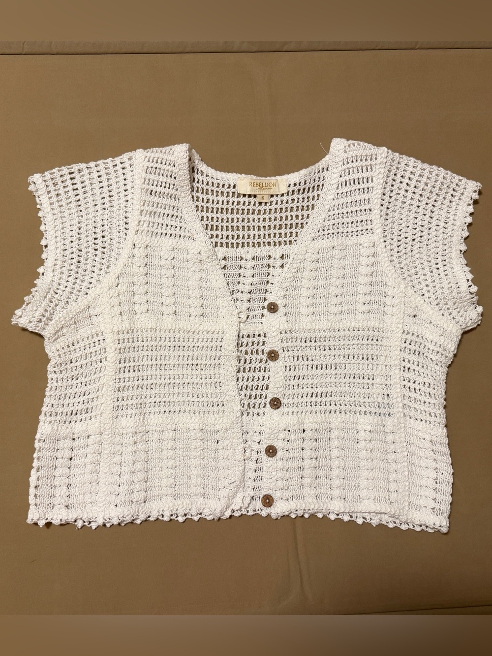 Rebellion White Crochet Button-Front Cap Sleeve Top Juniors S